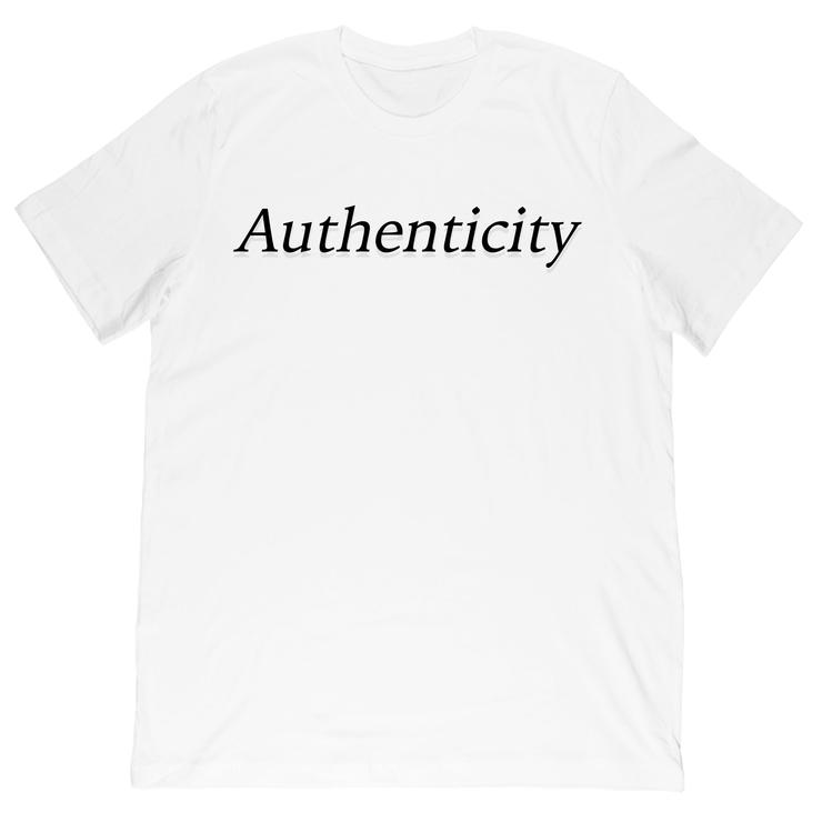 Girl Just Gaming - Authenticity Tee